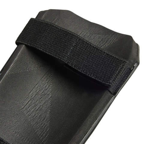 Ochraniacze pikarskie adidas Predator Training czarne HY4078