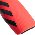 Ochraniacze piłkarskie Adidas Tiro Club JM4203 koralowe