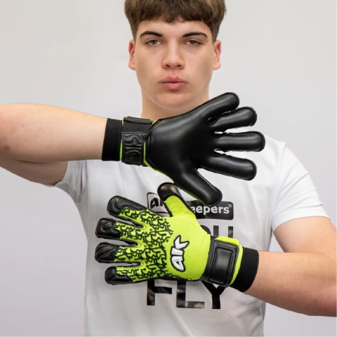 Rękawice Bramkarskie 4keepers Soft Vein RF2G Junior